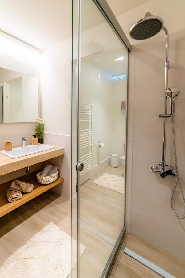 Luxury Town Center Suite, Β1 伊拉克利翁 外观 照片