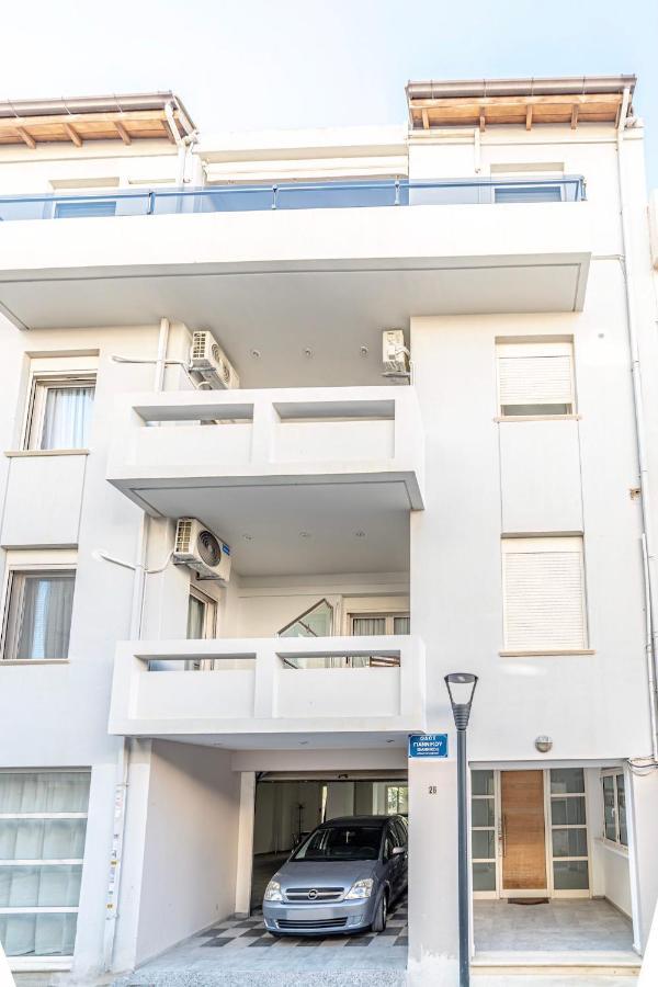 Luxury Town Center Suite, Β1 伊拉克利翁 外观 照片