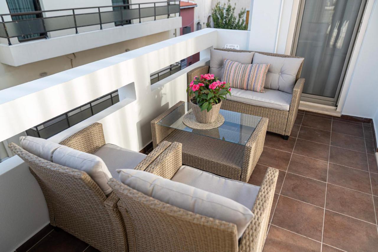 Luxury Town Center Suite, Β1 伊拉克利翁 外观 照片
